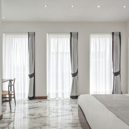 My Bed Montenapoleone Milano Exteriör bild