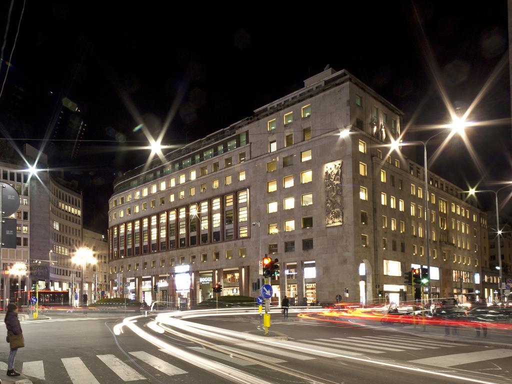 My Bed Montenapoleone Milano Exteriör bild